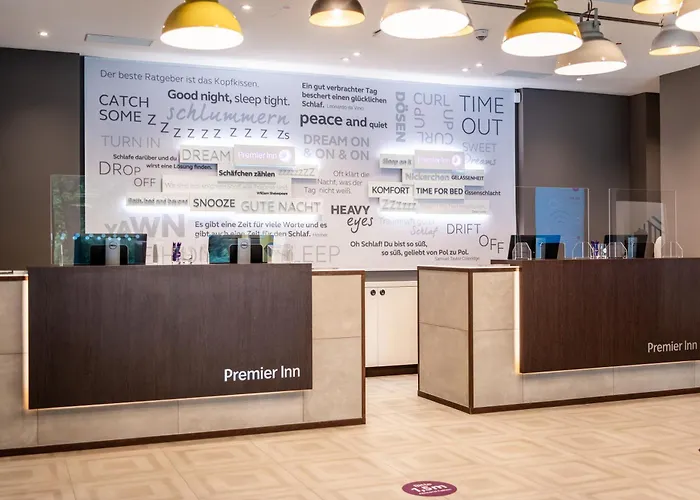 Premier Oper Отель 3*