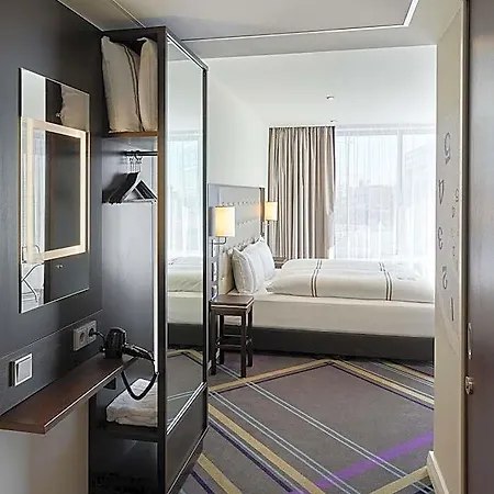 Premier Oper Hotel